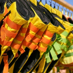 life-jacket-4509308_1920 life-jacket-4509308_1920